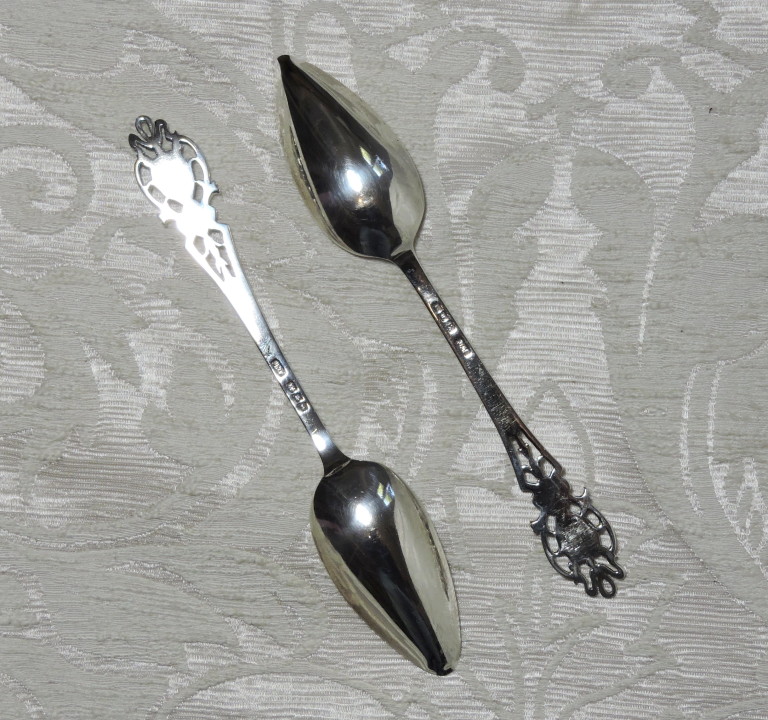 Two Solid Silver Grapefruit Spoons with Pierced Handles, London 1934